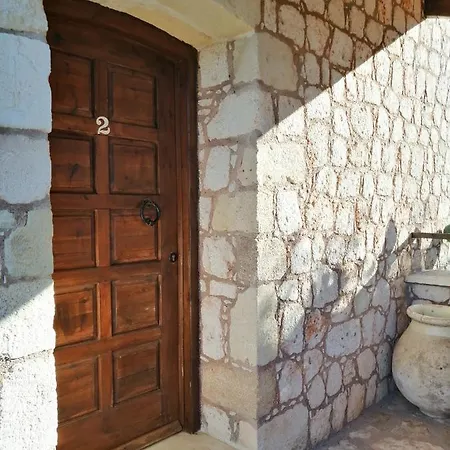 Dimitrios Country House *